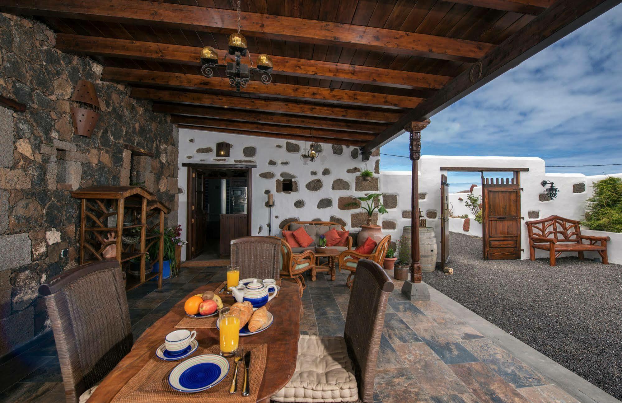 Casa Emblematica Garaday Lanzarote Guest House Тинахо Екстериор снимка